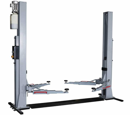 4000 KG'LIK TABAN ŞASELİ , ELEKTRO HİDROLİK LİFT